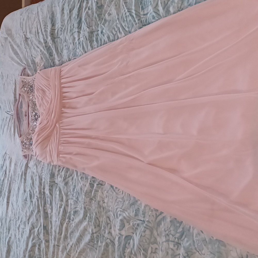 Dress - Picture 7 of 11